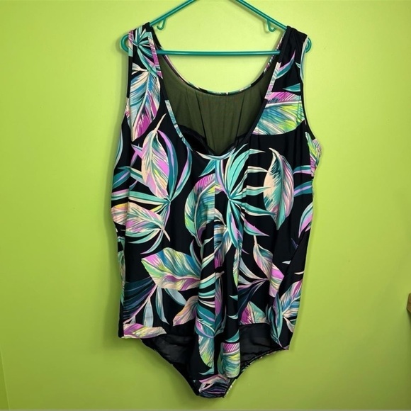 Torrid Wireless Mesh High Neck One Piece Swimsuit Multi size 6X NWT - Picture 7 of 8
